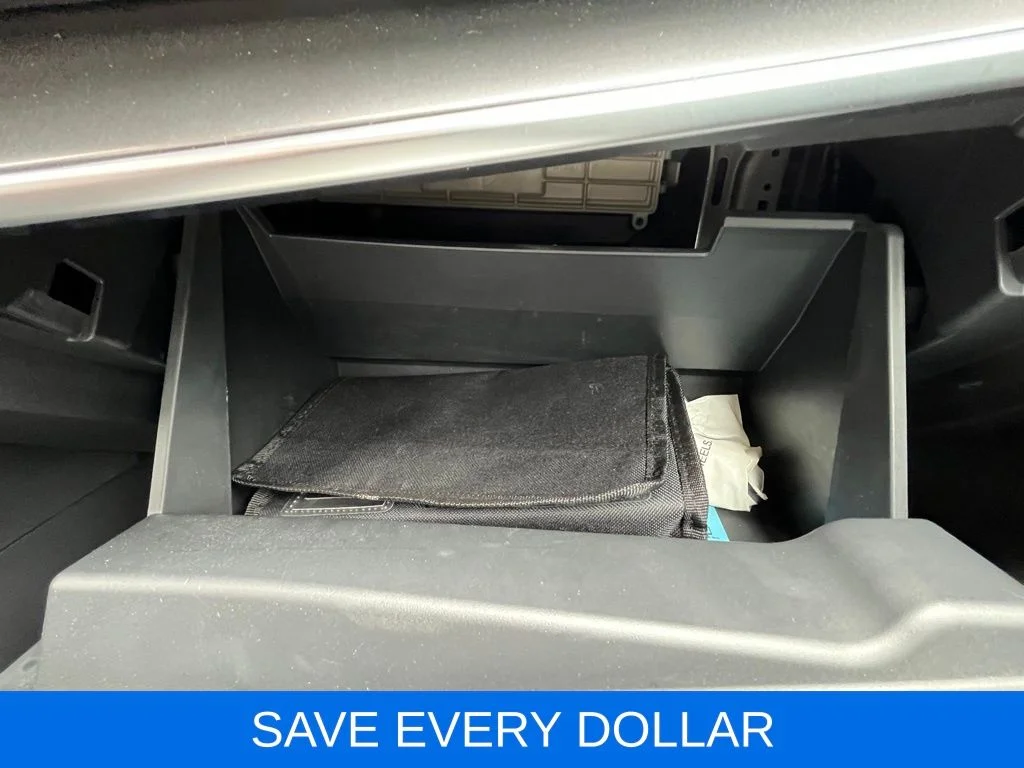 Used 2022 Blue Nissan SV image 10