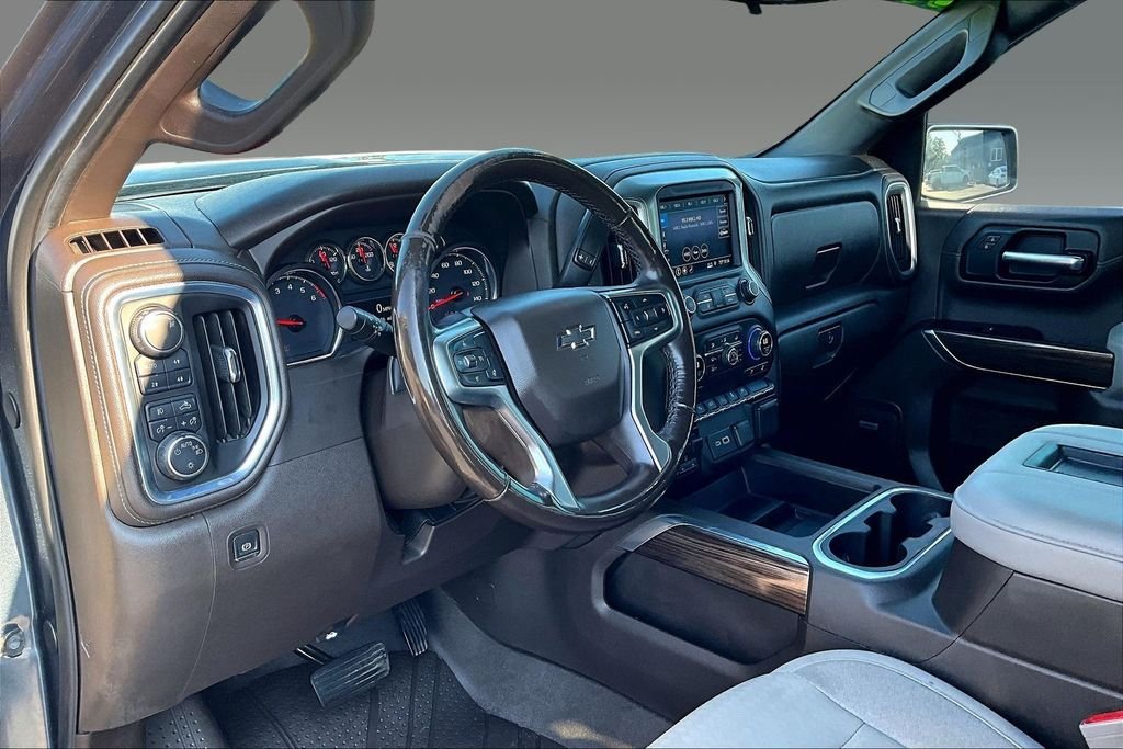 Used 2019 Shadow Gray Metallic Chevrolet RST image 7