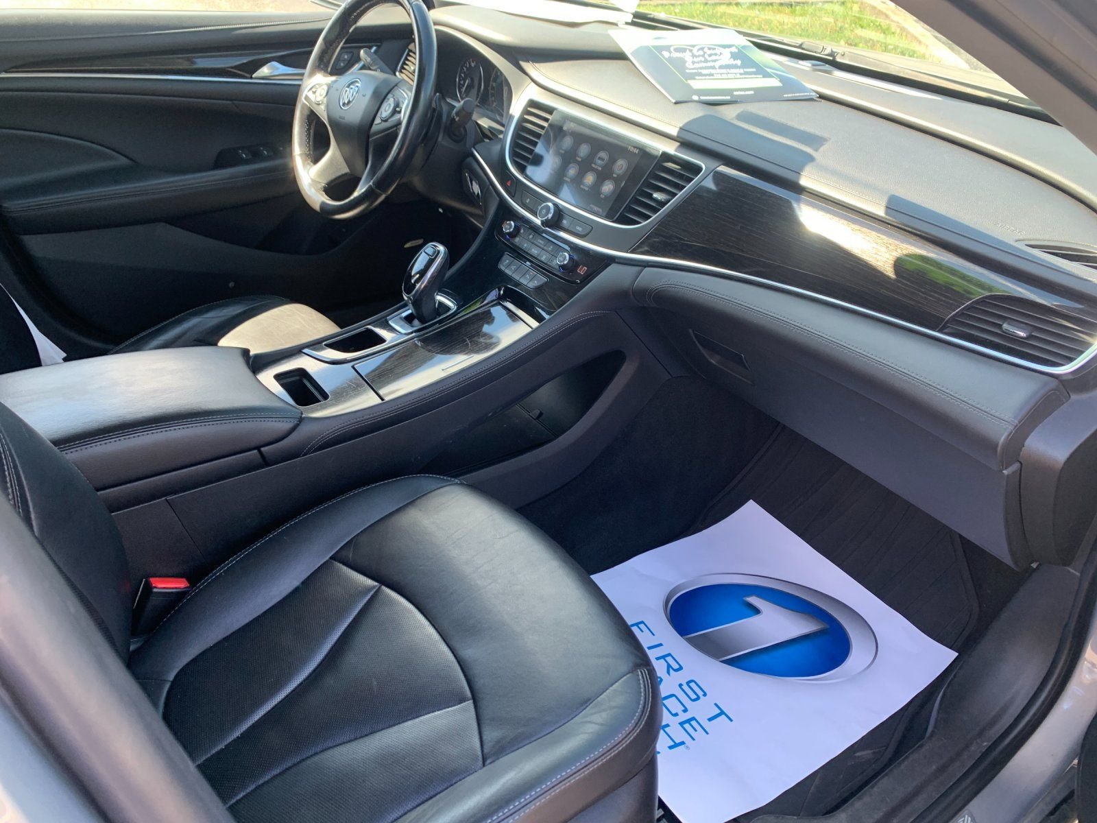 Used 2019  Buick Premium I Group image 17