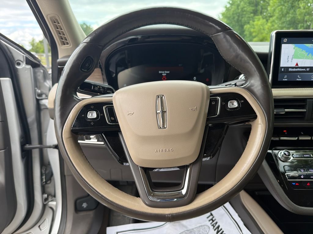 Used 2020 Silver Lincoln Reserve image 17