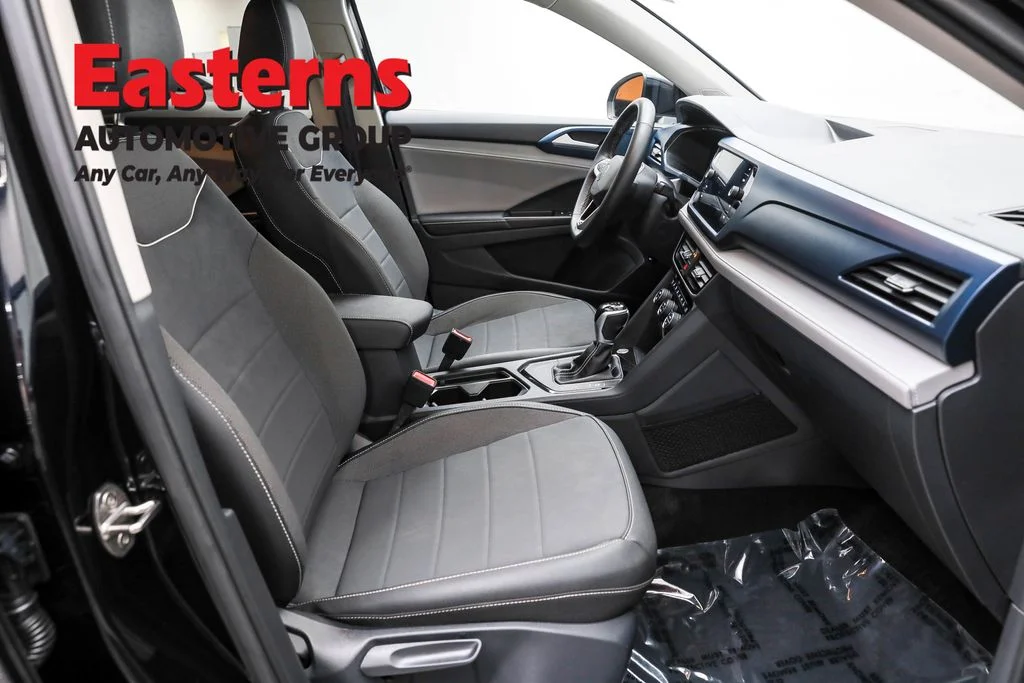 Used 2024 Black Volkswagen 1.5T SE image 23