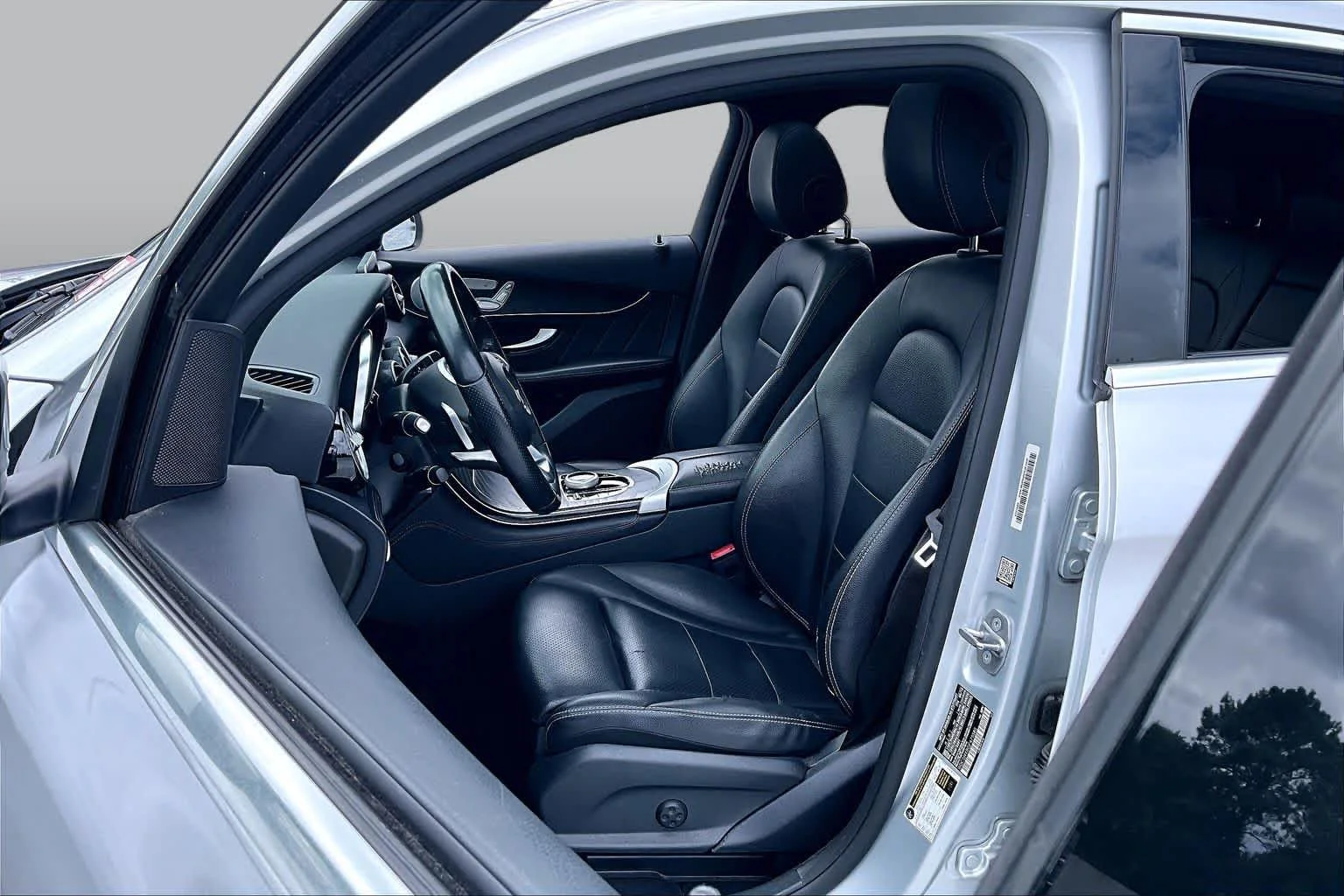 Used 2018 Iridium Silver Metallic Mercedes-Benz GLC 300 image 8