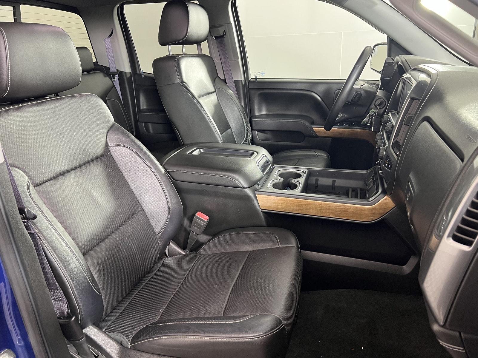 Used 2015 Deep Ocean Blue Metallic Chevrolet LTZ image 23