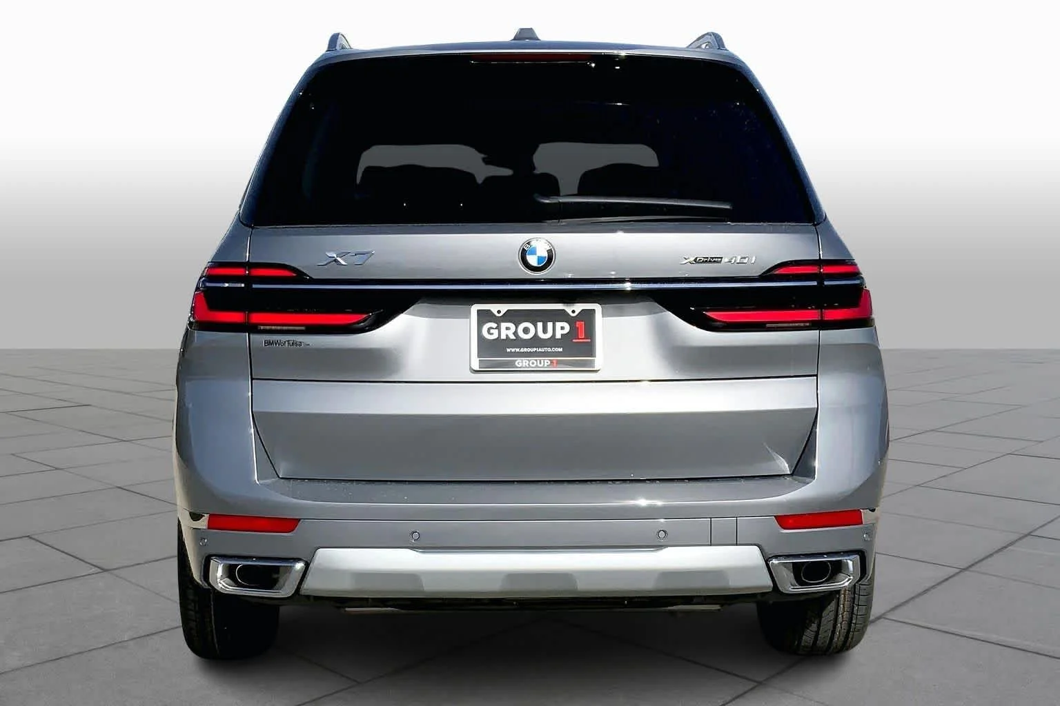 New 2026 Skyscraper Grey Metallic BMW xDrive40i image 4