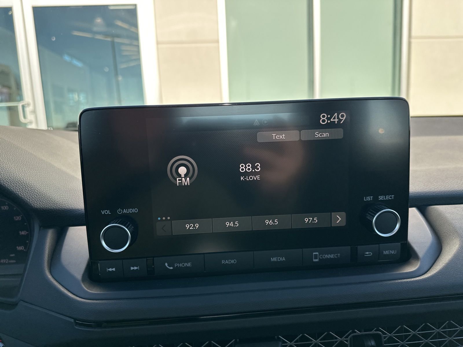 Certified Used 2025 Black Honda SE image 40