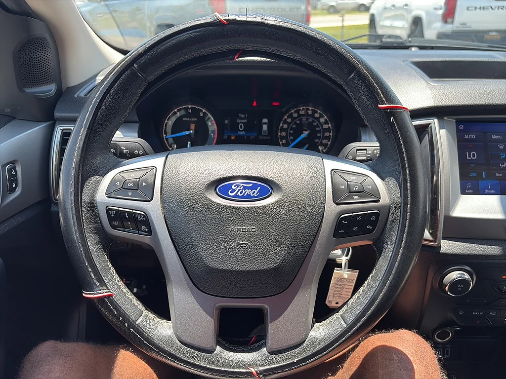 Used 2019 Hot Pepper Red Metallic Tinted Clearcoat Ford  image 20