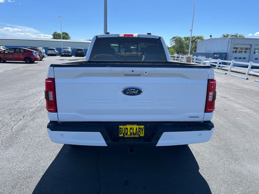 Used 2022 White Ford XLT image 4