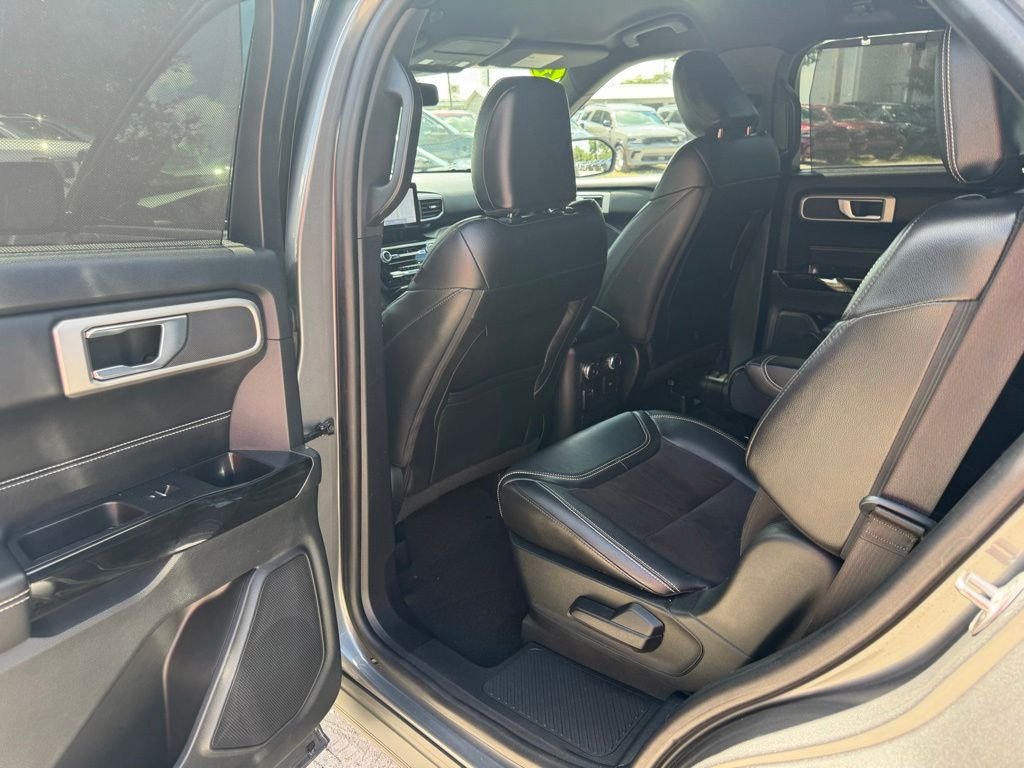 2022 Ford Explorer ST - Photo 27