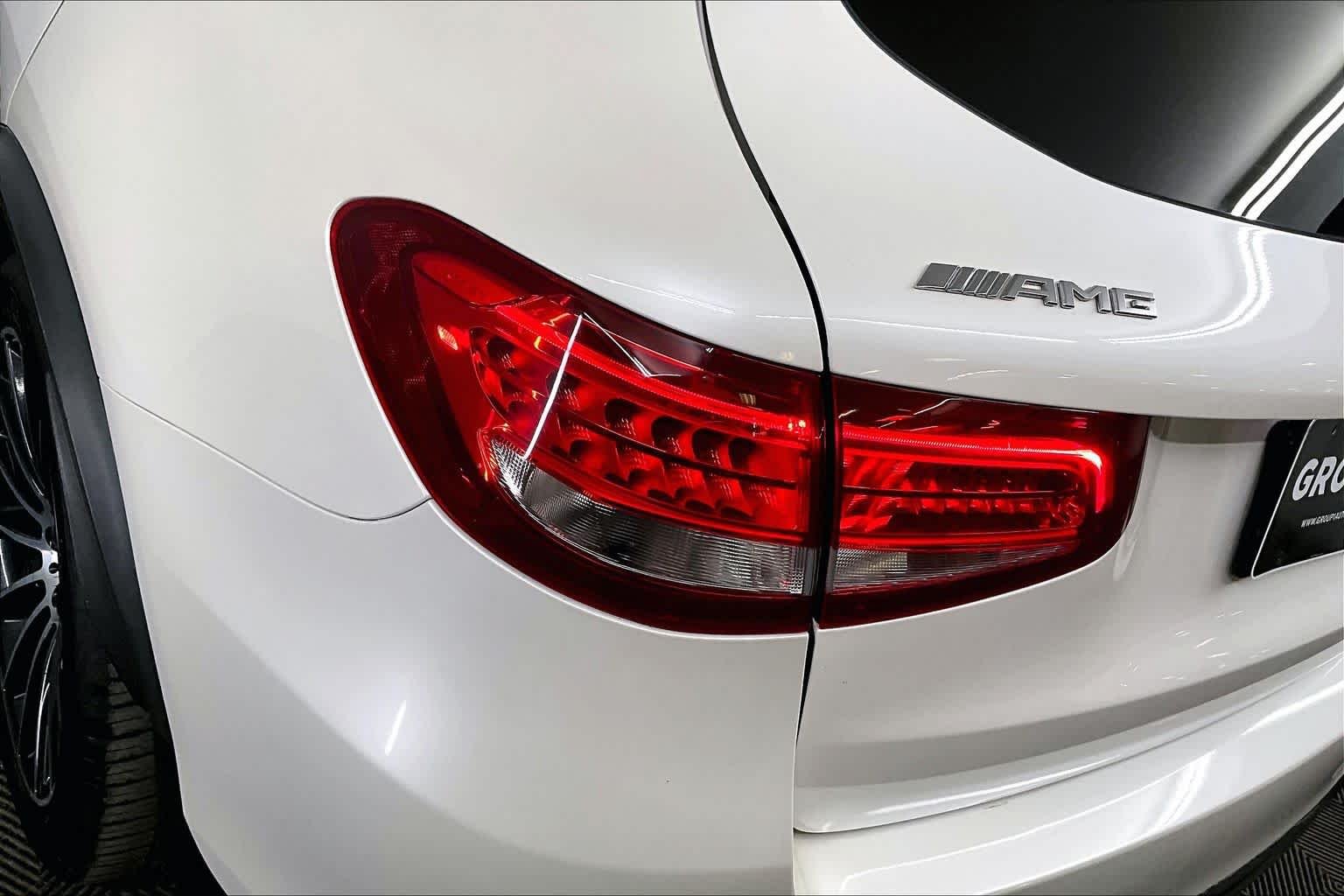 Used 2017 designo Diamond White Metallic Mercedes-Benz AMG® GLC 43 image 28