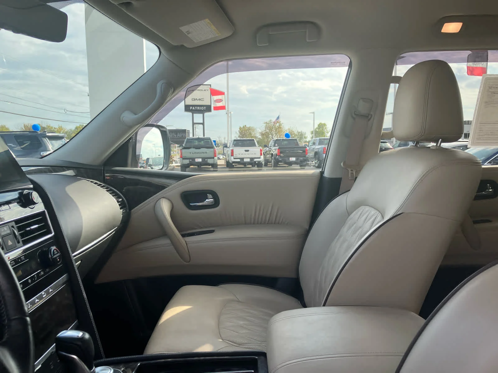 Used 2024 Aspen White Tricoat Nissan Platinum image 10