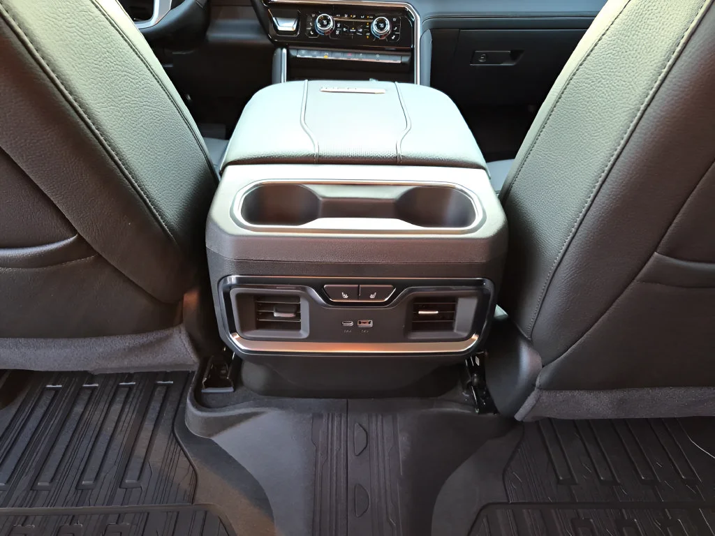 New 2026 Glacier White Tricoat GMC Denali image 31