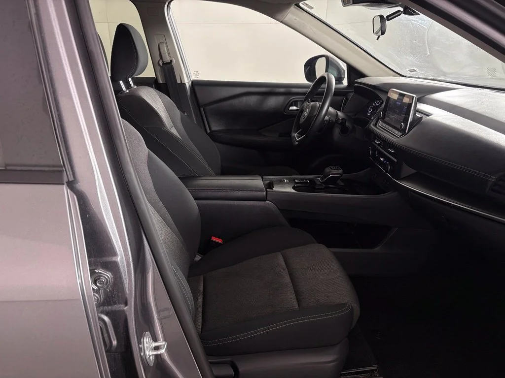 Used 2024 Gray Nissan SV image 41