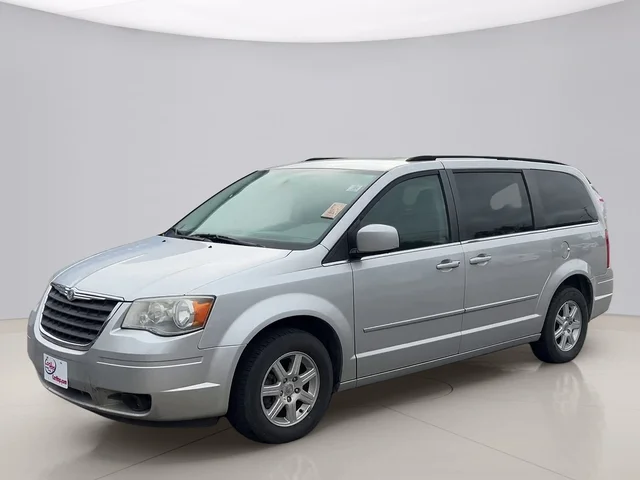 2010 Chrysler Town & Country TOURING