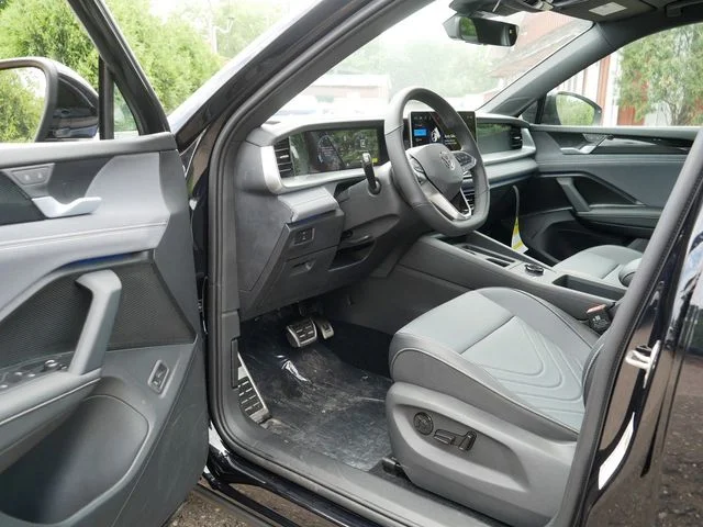 New 2026 Black Volkswagen 2.0T SE R-Line Black image 7