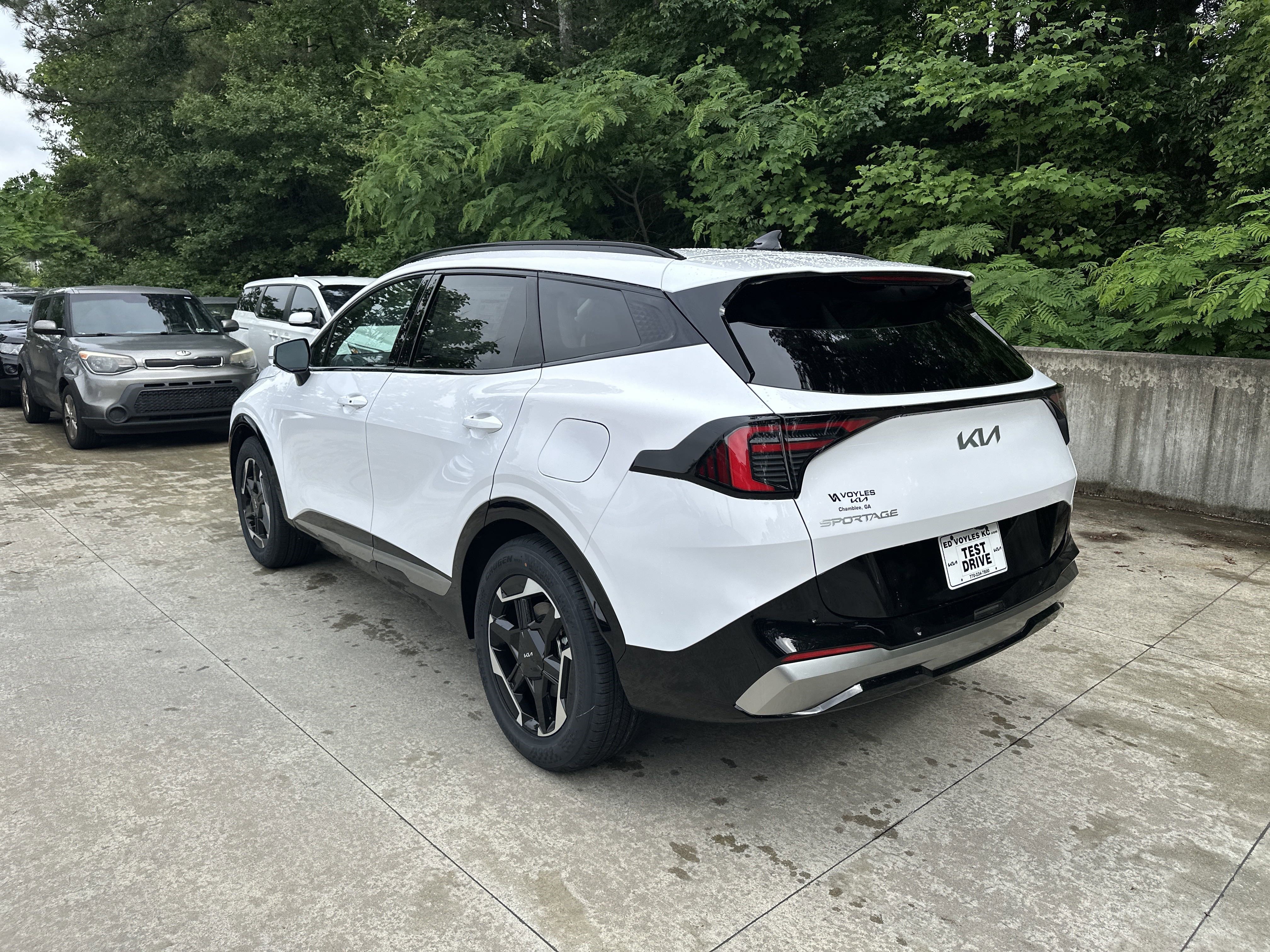 2026 Kia Sportage SX - Photo 8