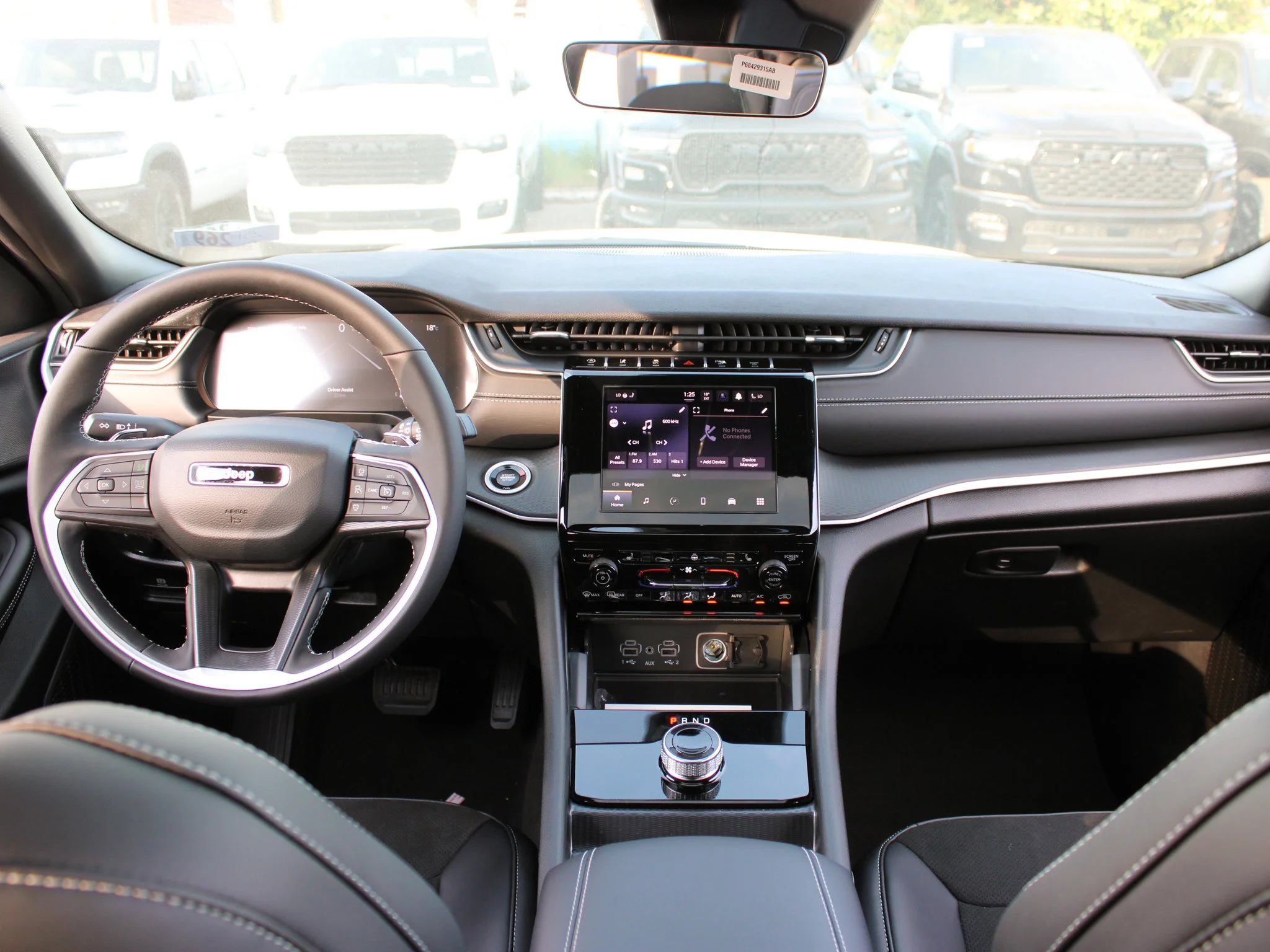 New 2025 White Jeep Altitude* 4x4, Sunroof, Heated Leather, Blind-Spot Monitoring image 14