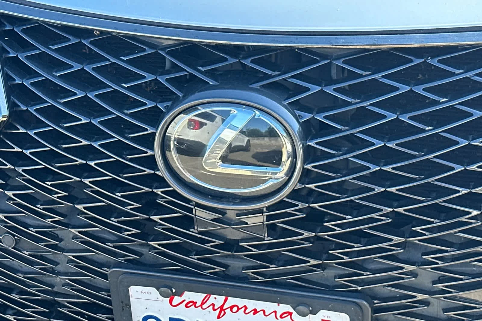 Used 2019 White Lexus F SPORT image 10
