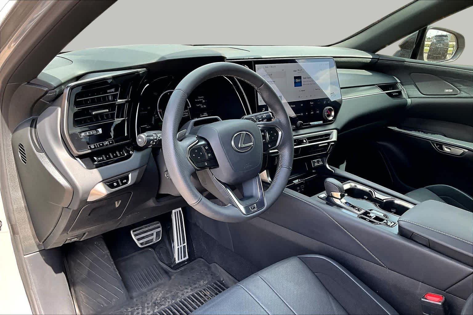 Used 2025 Incognito Lexus F SPORT Performance image 18