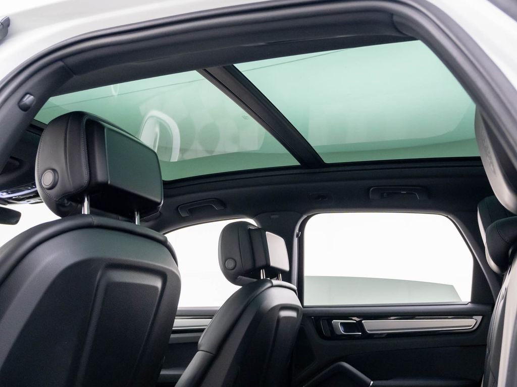 2022 Porsche Cayenne Platinum Edition - Photo 19