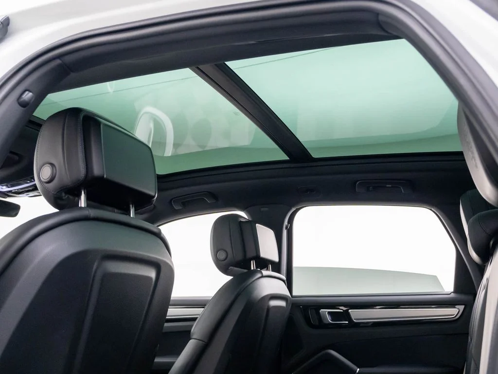 2022 Porsche Cayenne Platinum Edition - Photo 19