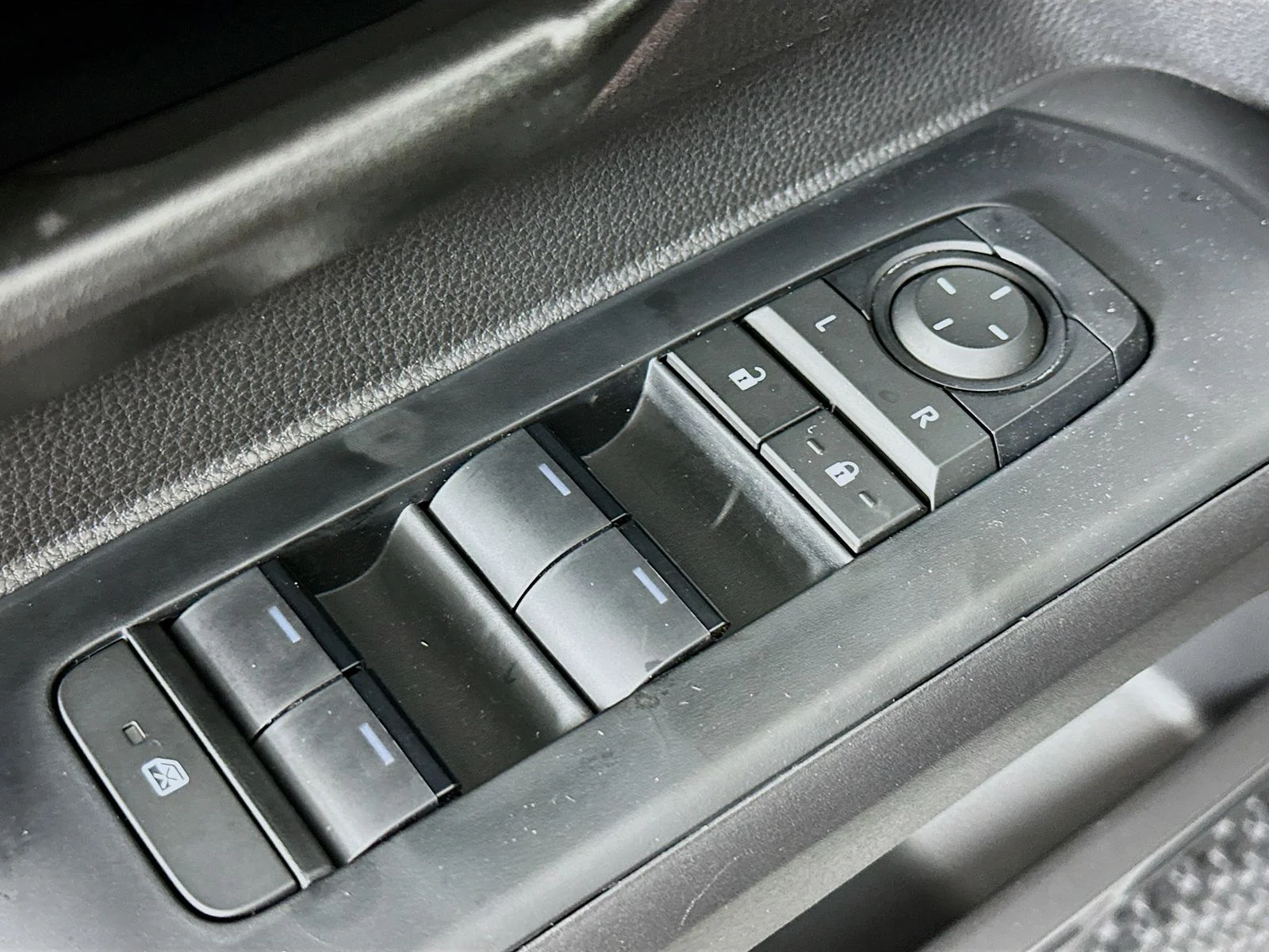 New 2025 Celestial Silver Metallic Toyota  SR5 image 17