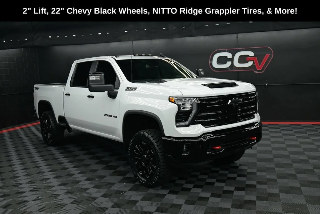 New 2026 Summit White Chevrolet LT image 10
