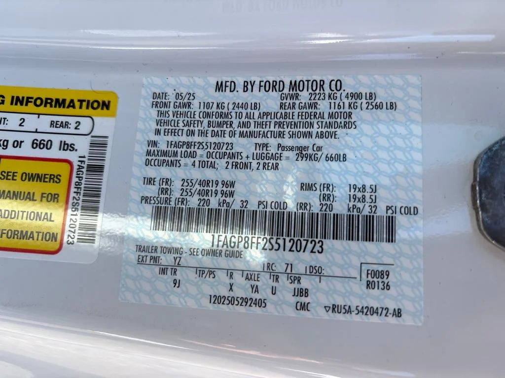 New 2025 Oxford White Ford GT Premium Convertible image 27