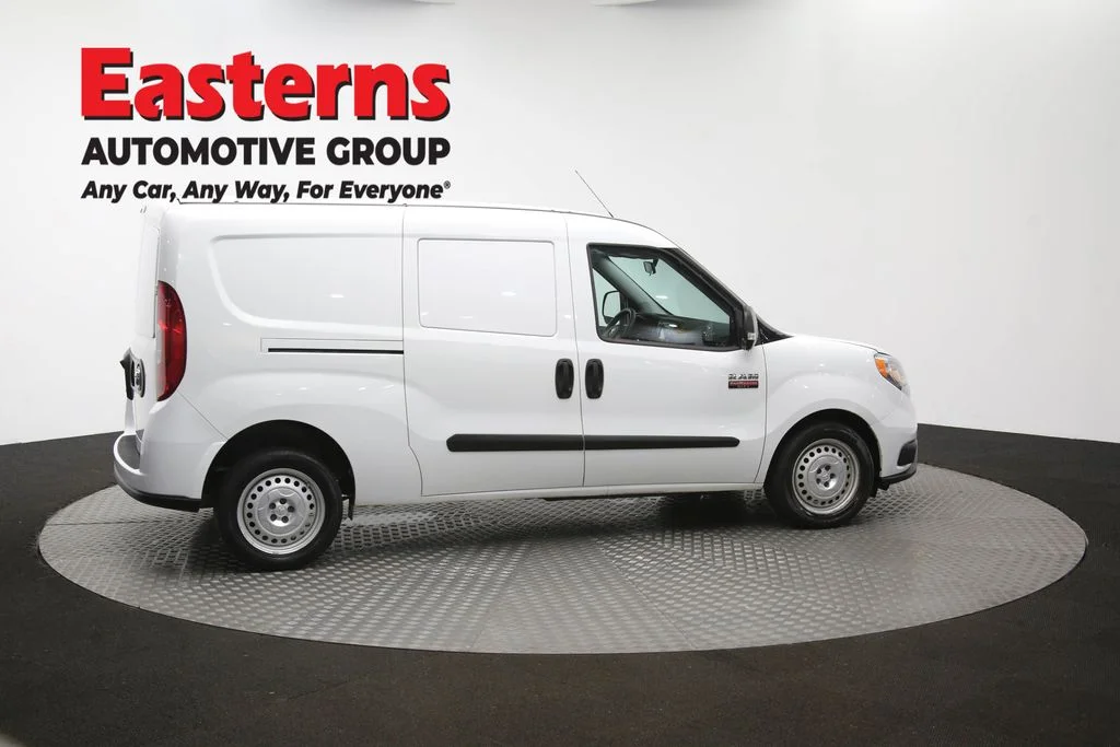 Used 2022 White Ram Base image 41