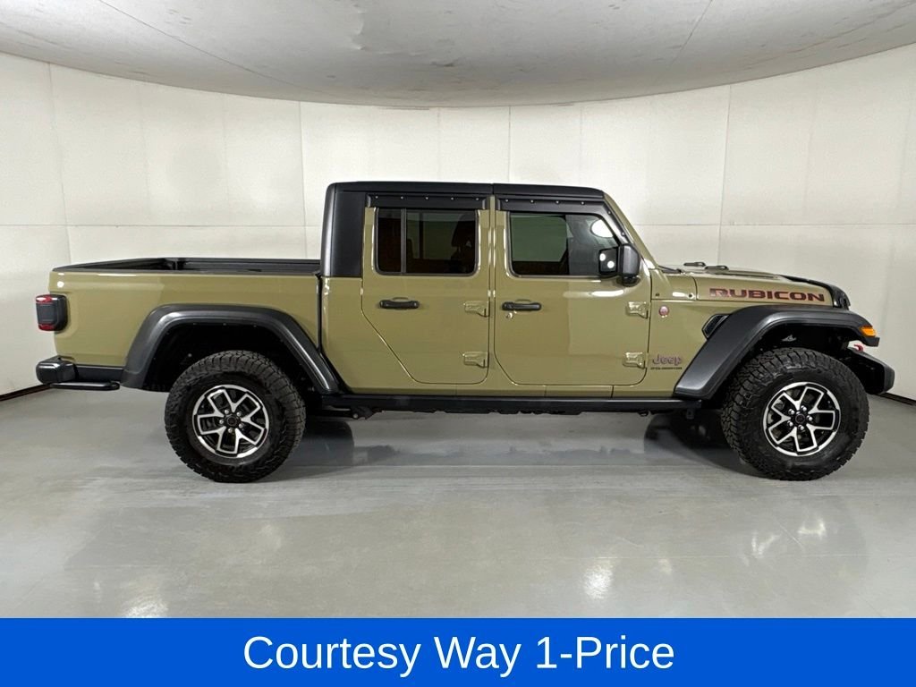 Used 2025 Green Jeep Rubicon image 12