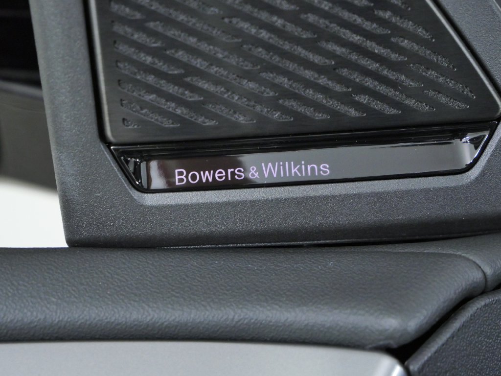 New 2027 Grey Pine Metallic BMW  image 35