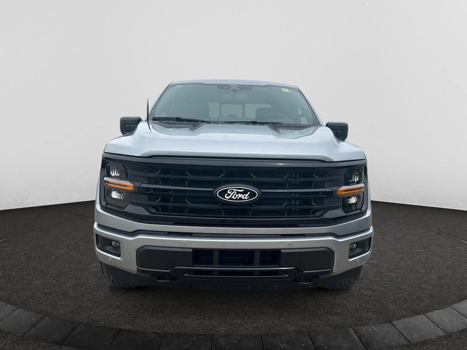 New 2026 Iconic Silver Metallic Ford XLT image 8