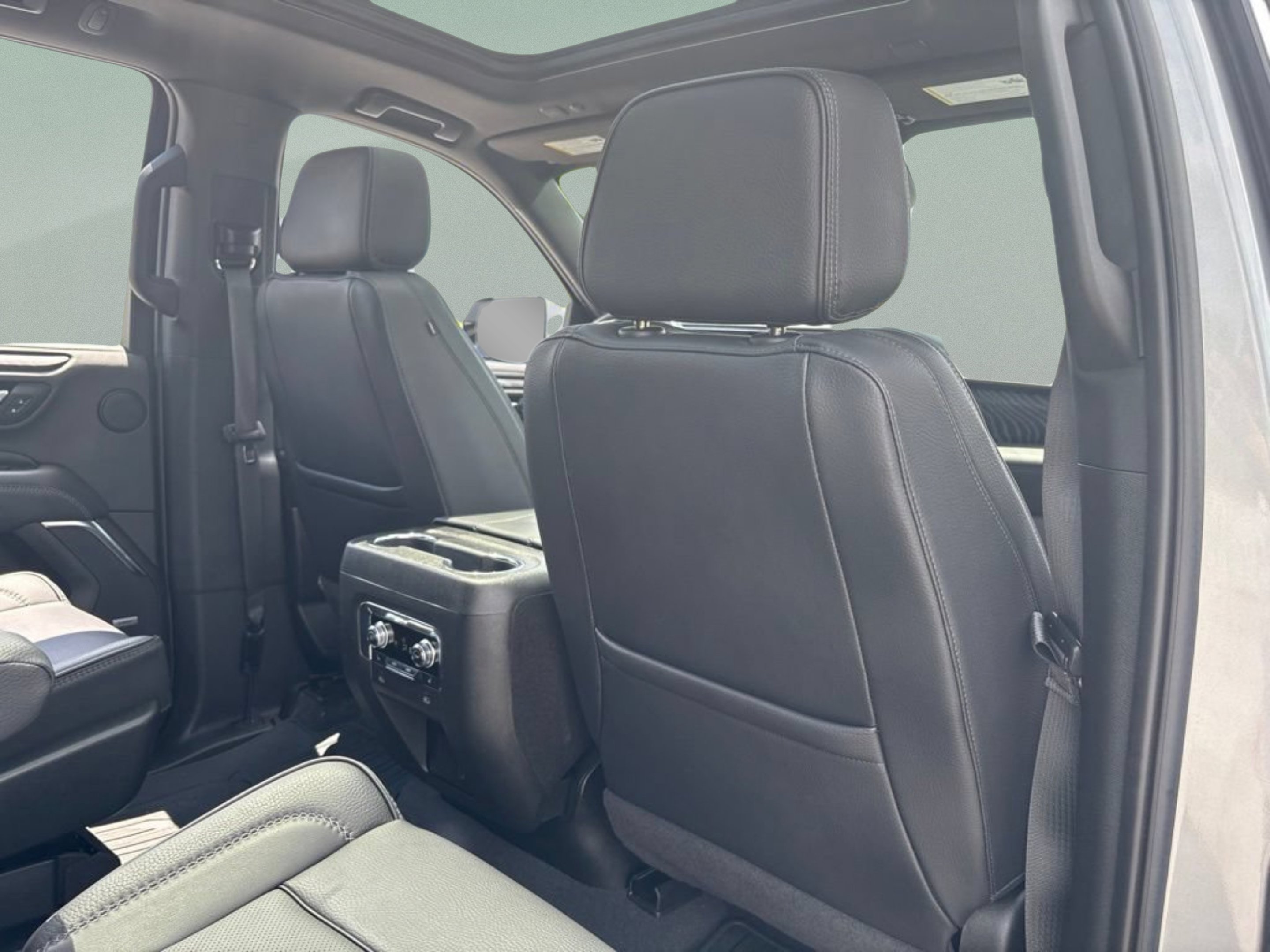 Used 2023 Sterling Metallic GMC Denali image 27