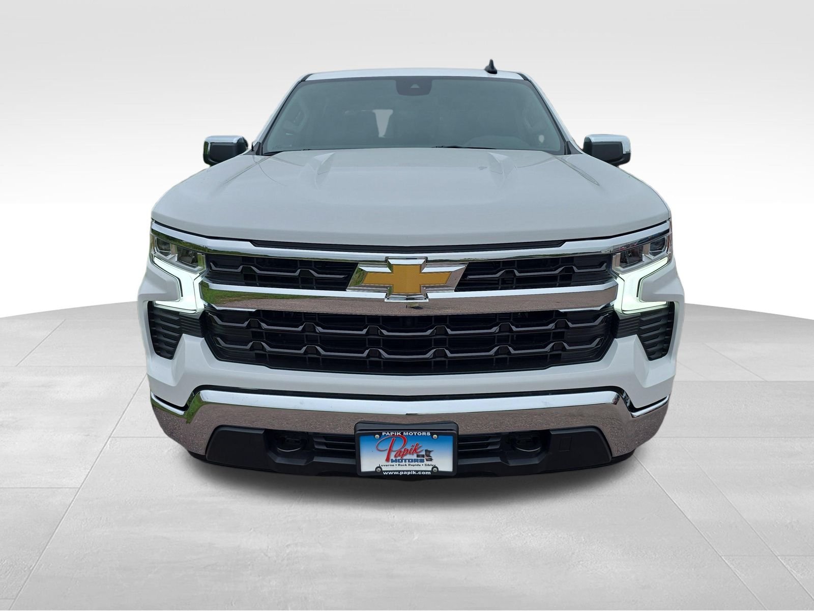 New 2026 Summit White Chevrolet LT image 4