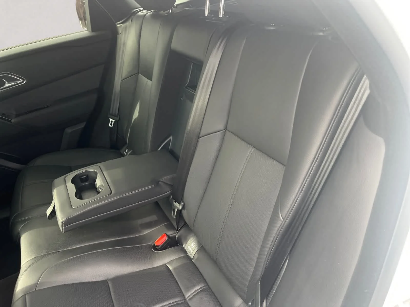 Certified Used 2026 Fuji White Land Rover S image 13