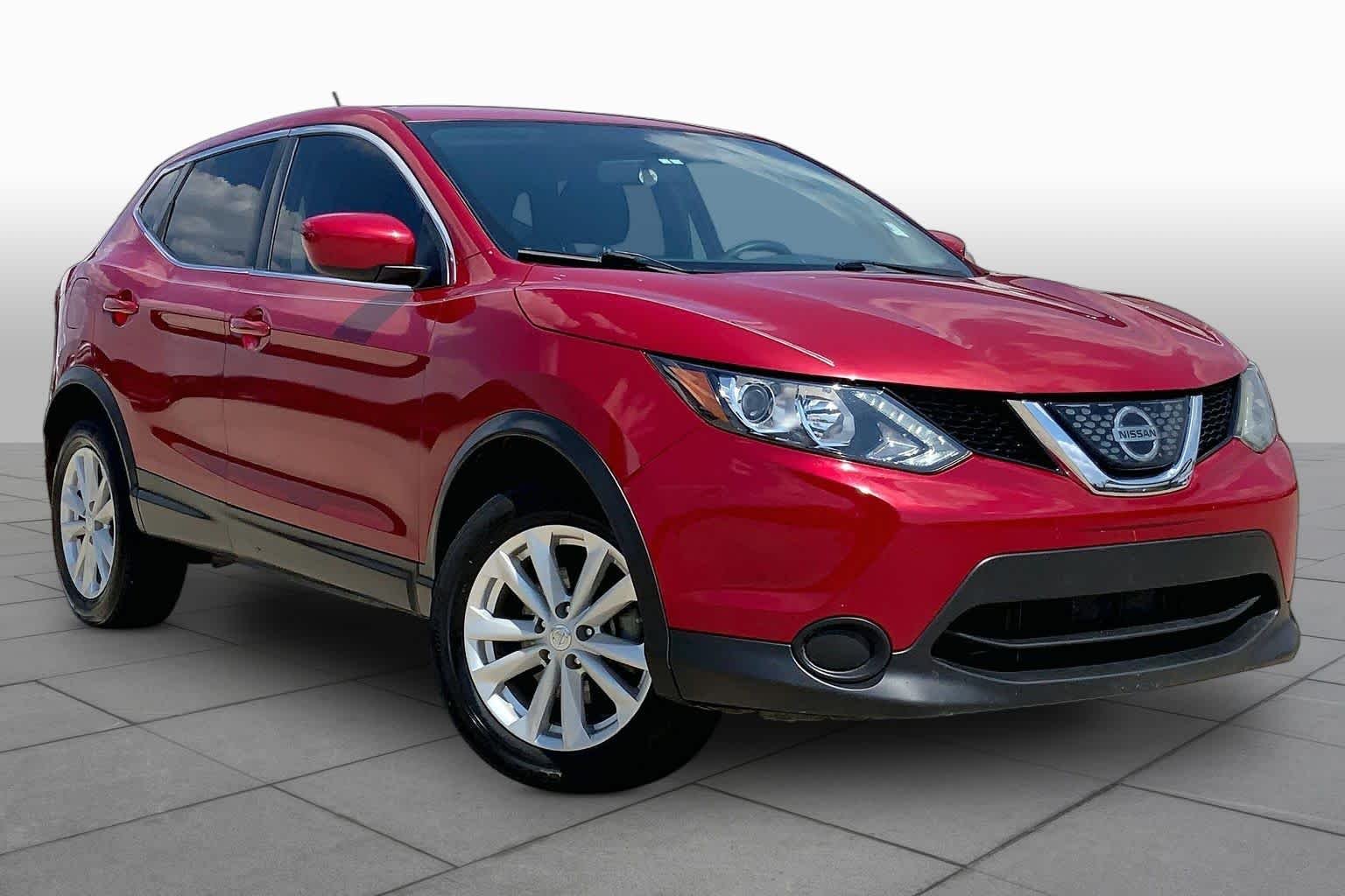 Pre-Owned 2018 Nissan Rogue Sport S