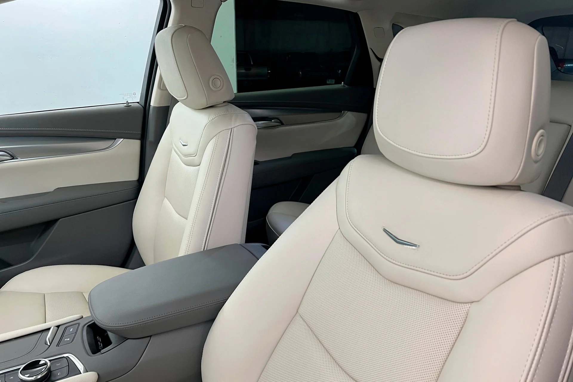 2026 Cadillac XT5 Premium Luxury - Photo 16