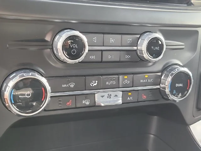 Used 2024 Red Ford XLT image 26