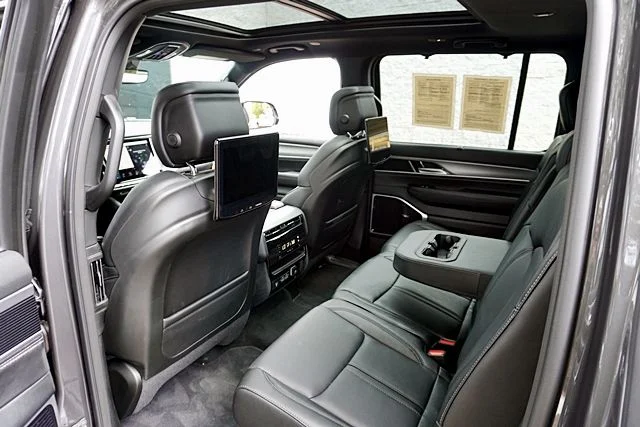 2026 Jeep Grand Wagoneer Limited Reserve - Photo 19
