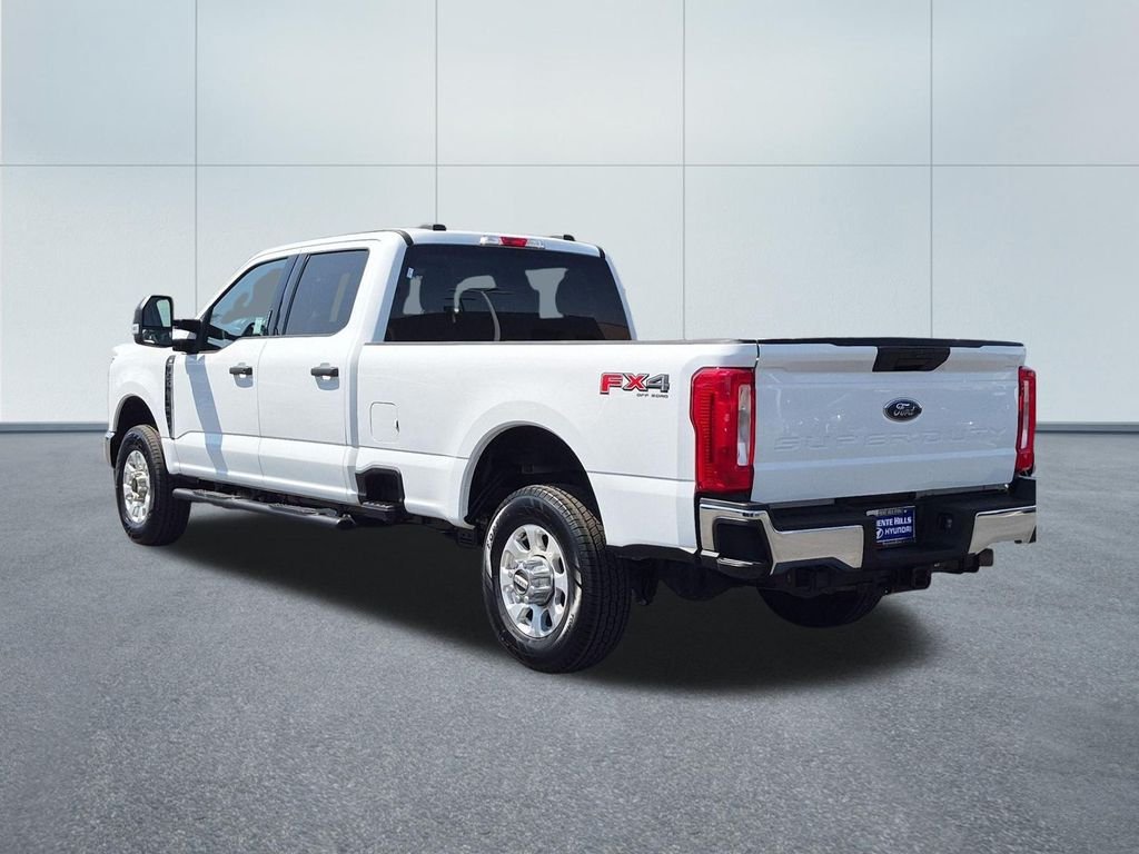 Used 2023 White Ford XLT image 4