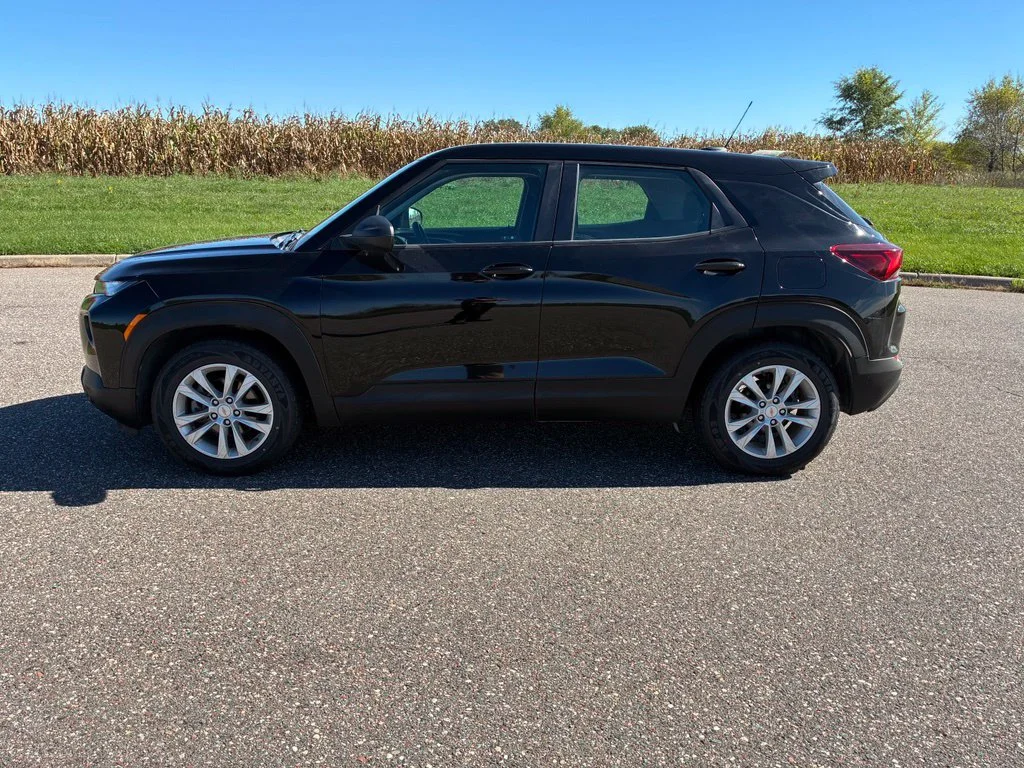 Used 2021 Black Chevrolet LS image 5