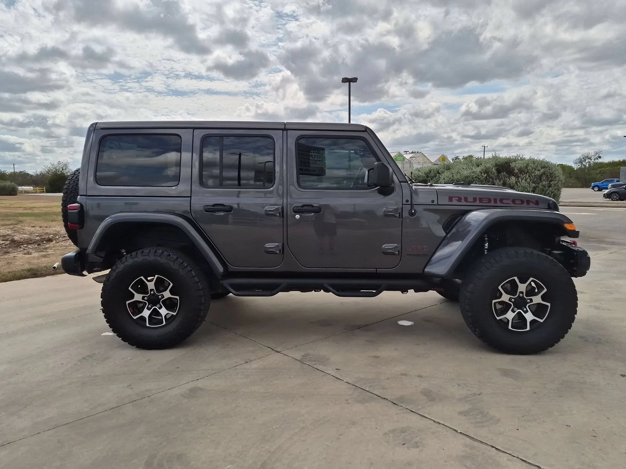 Used 2021 Gray Jeep Unlimited Rubicon image 2