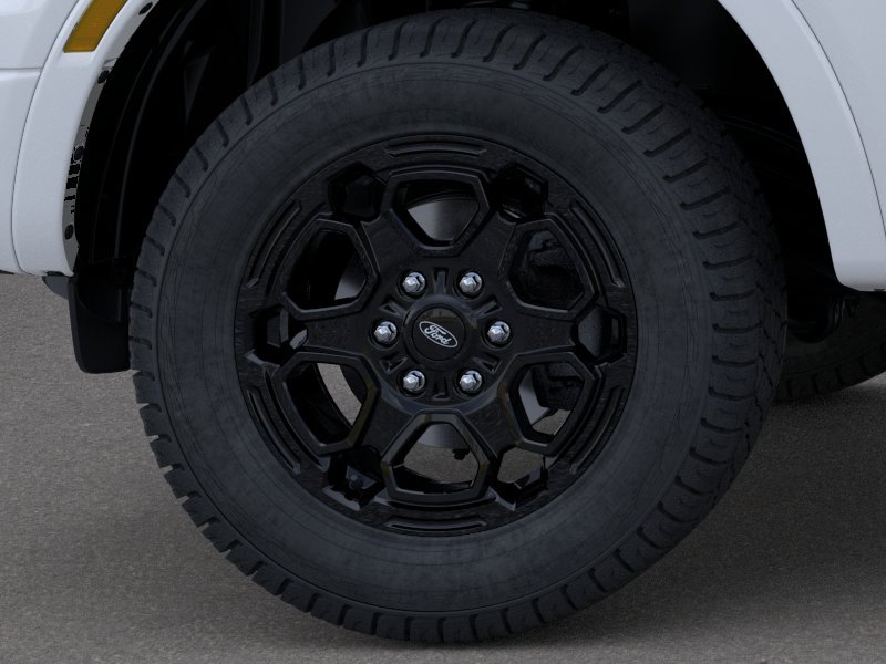 New 2026 Oxford White Ford XLT image 19