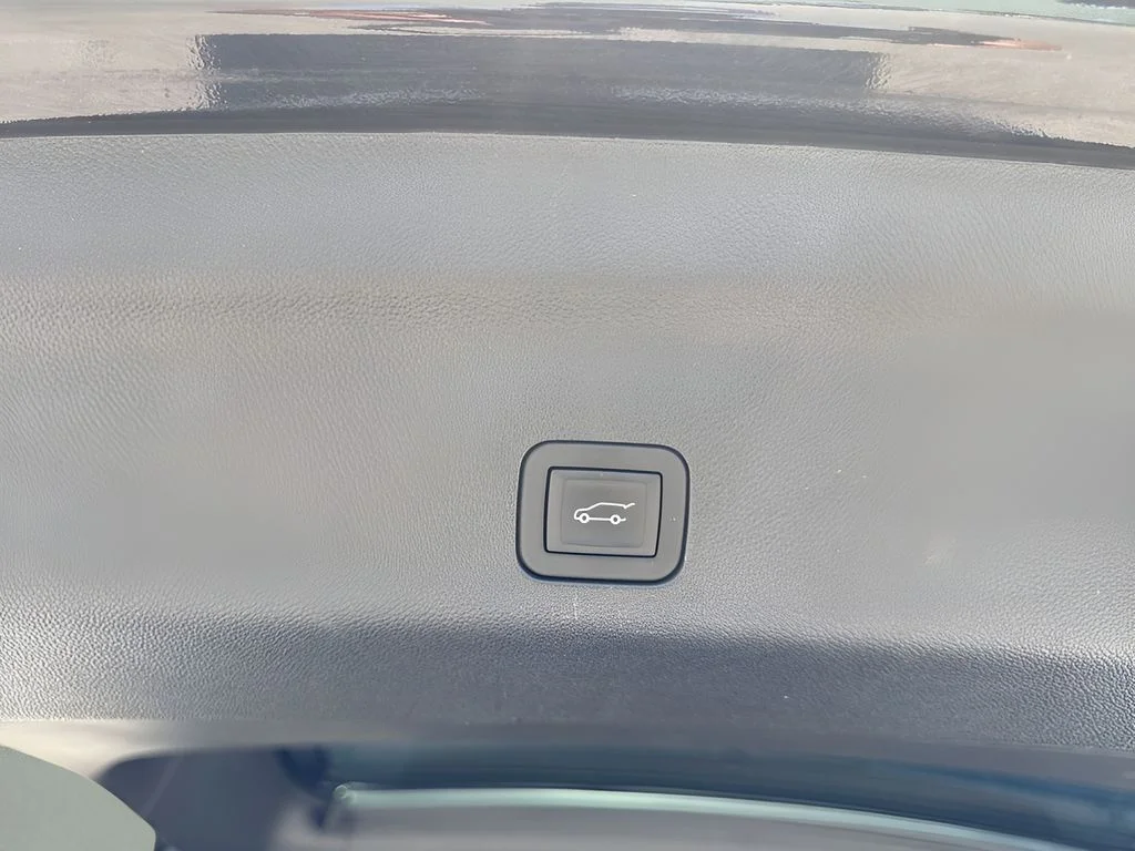 Used 2025 Black Chevrolet LT image 32