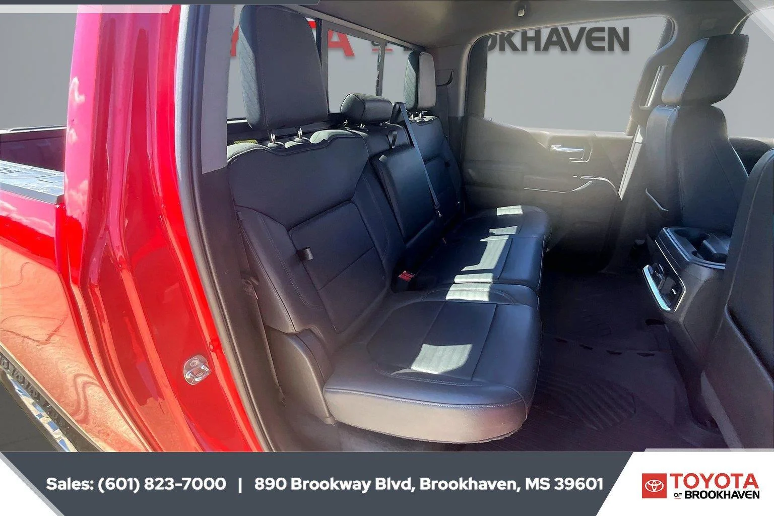Used 2022 Cardinal Red GMC SLT image 20