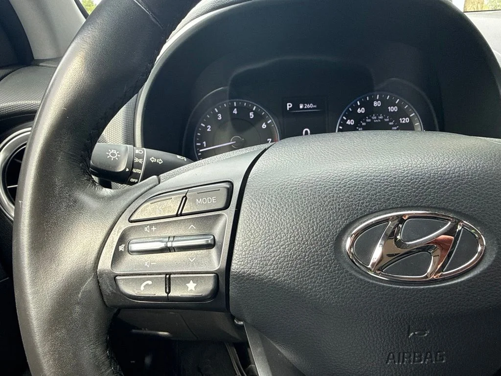 Used 2023 Abyss Black Hyundai SEL image 24