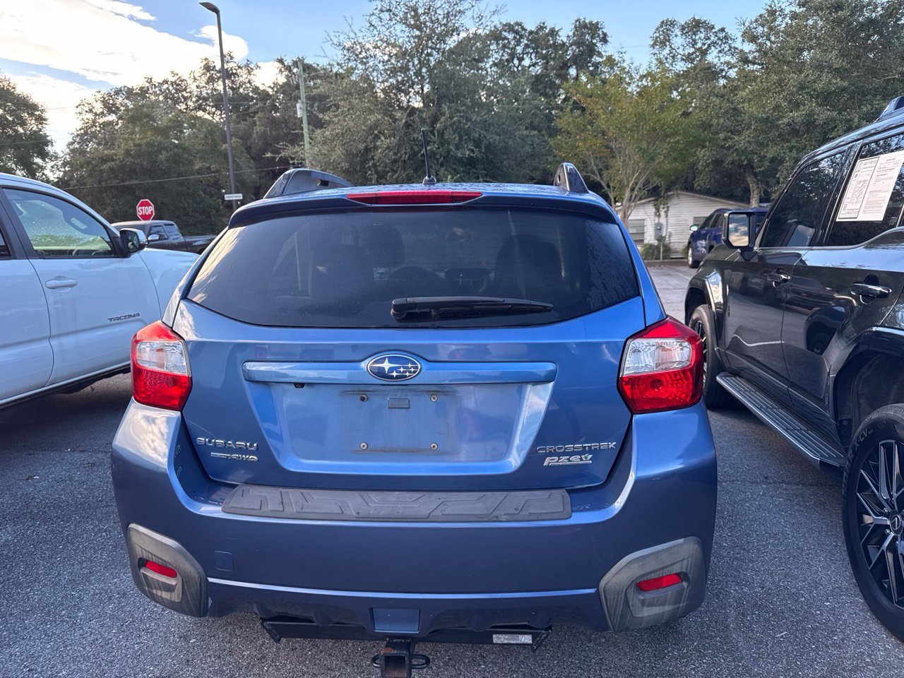 Used 2016 Blue Subaru 2.0i Premium image 9