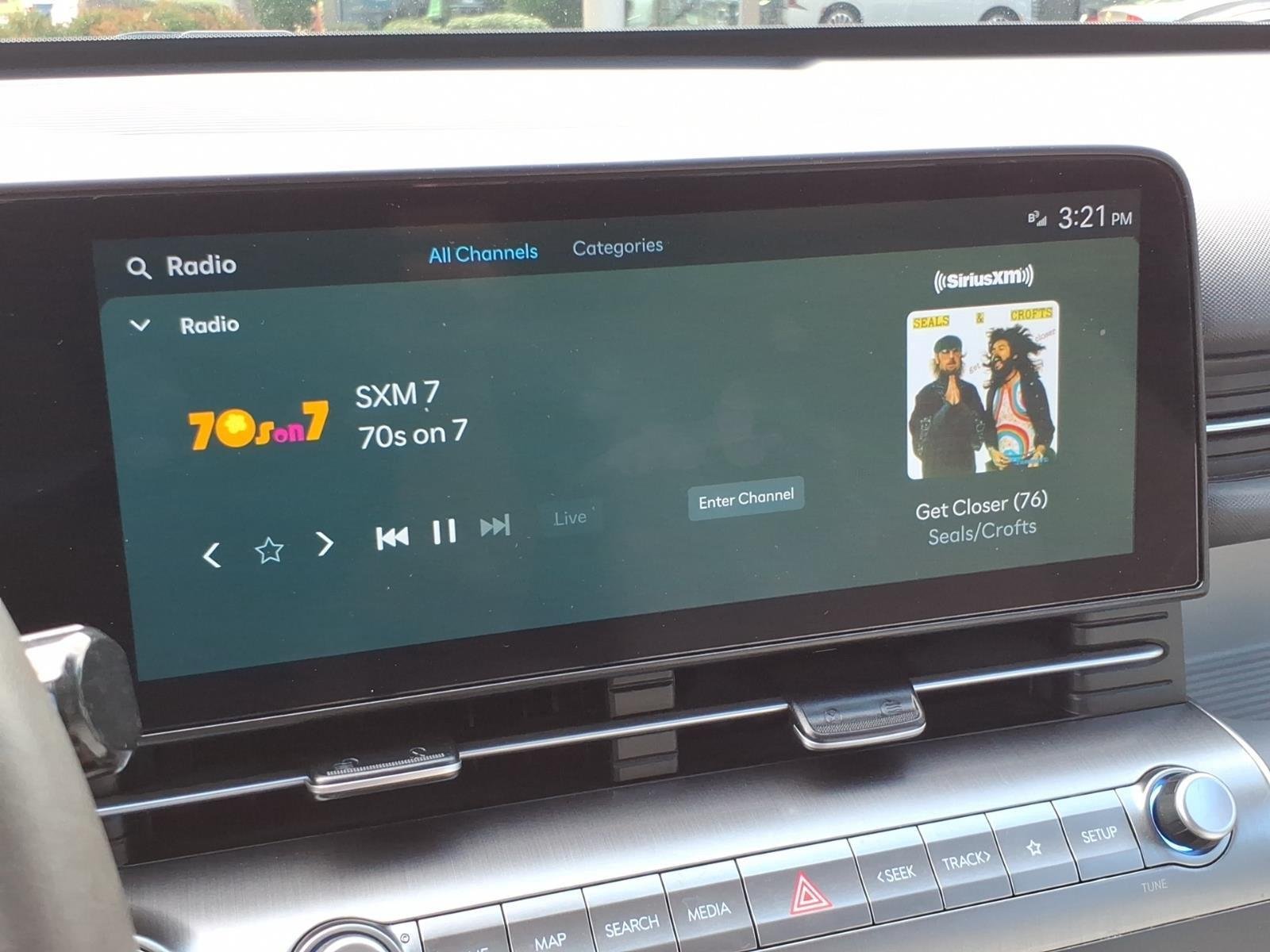 Used 2025 Abyss Black Pearl Hyundai SEL image 18