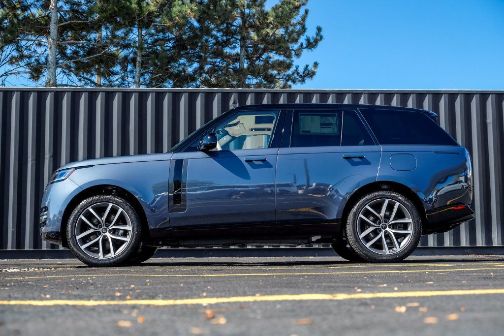 New 2027 Varesine Blue Land Rover SE image 3