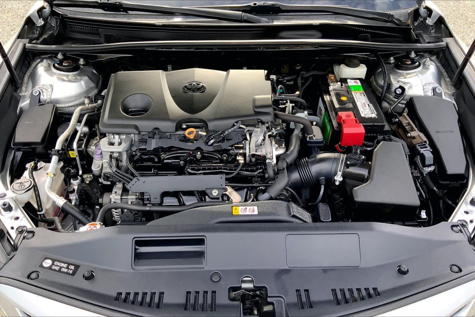 Used 2019 Celestial Silver/Midnight Black Metallic Toyota XSE image 31