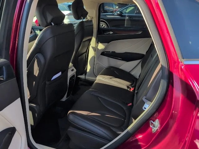 Used 2015 Ruby Red Metallic Tinted Clearcoat Lincoln Base image 3